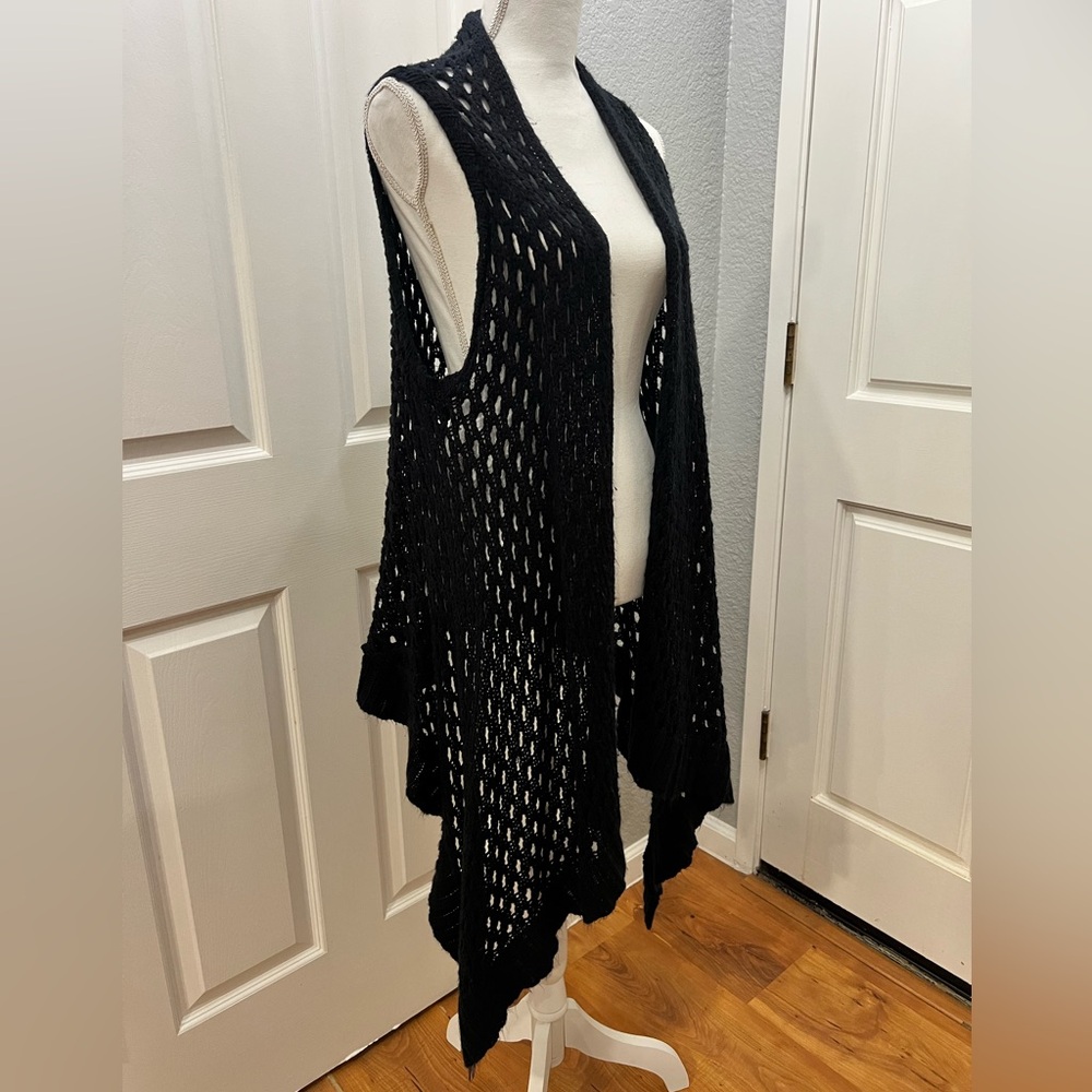 Fun and Flowy knit black vest